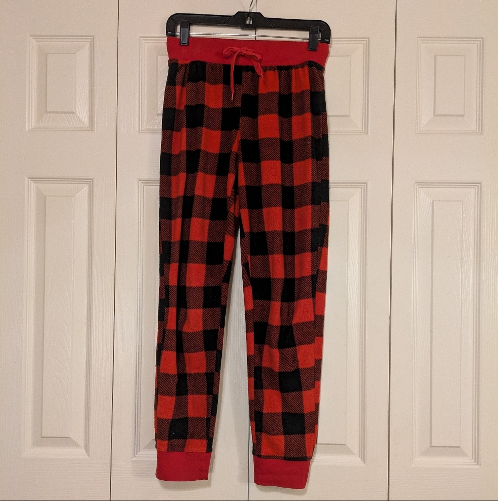 Red plaid Christmas pajama pants